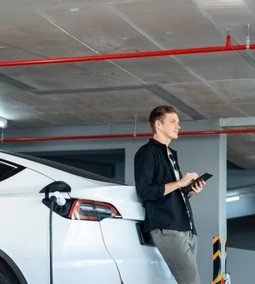 Hogyan könnyíthető meg a közös képviselő munkája társasházi elektromos autó töltés kialakításakor? – Egy sikeres projekt példája